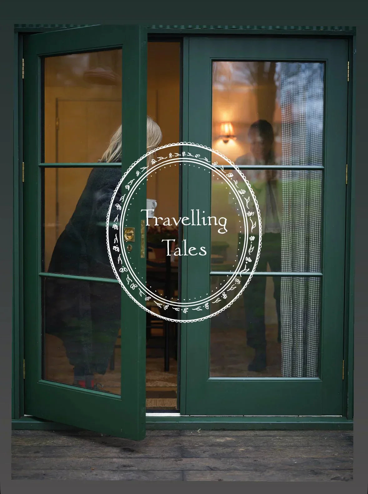 Projektityyny Travelling Tales episode 1, Bonni Outbuildings
