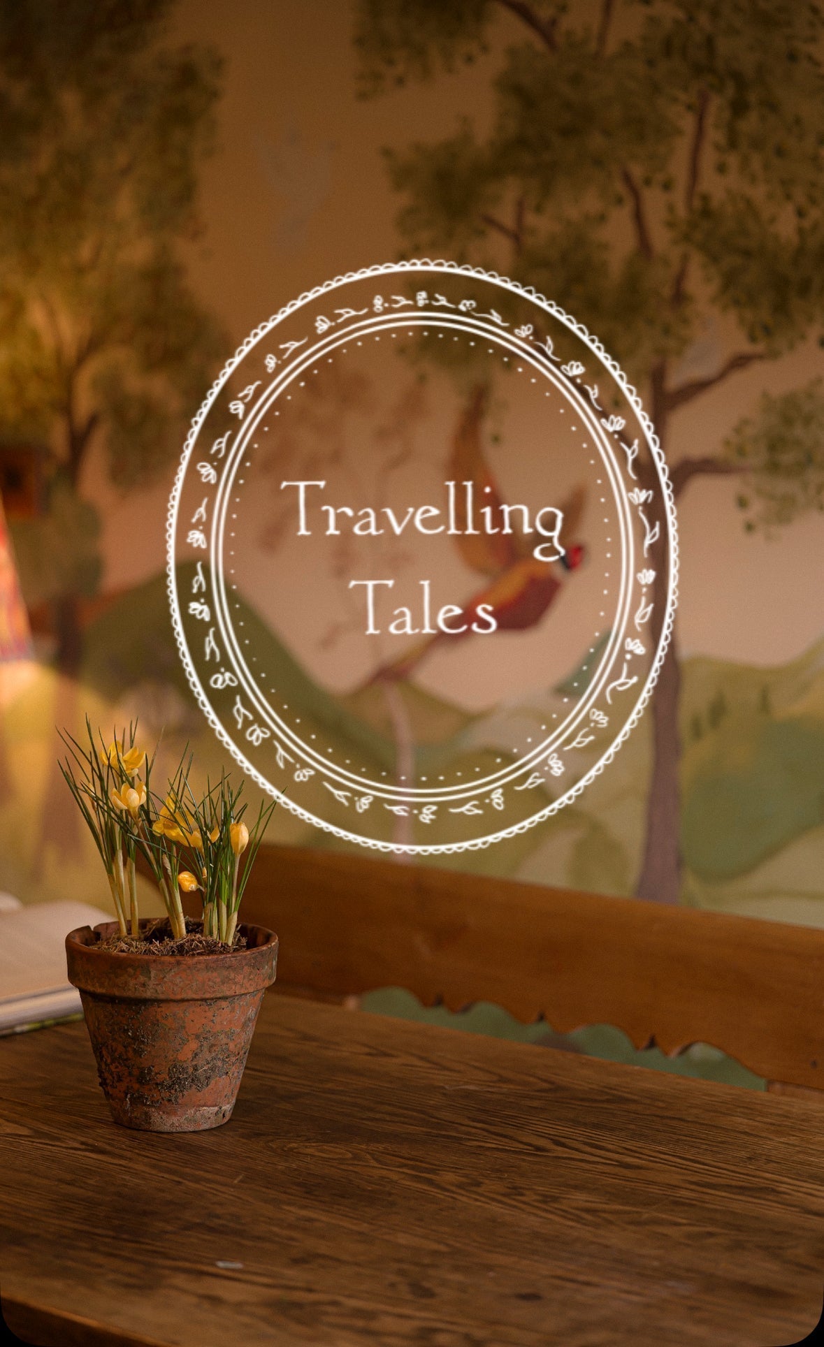 Projektityyny Travelling Tales, episode 2, Tattie Rose Studio