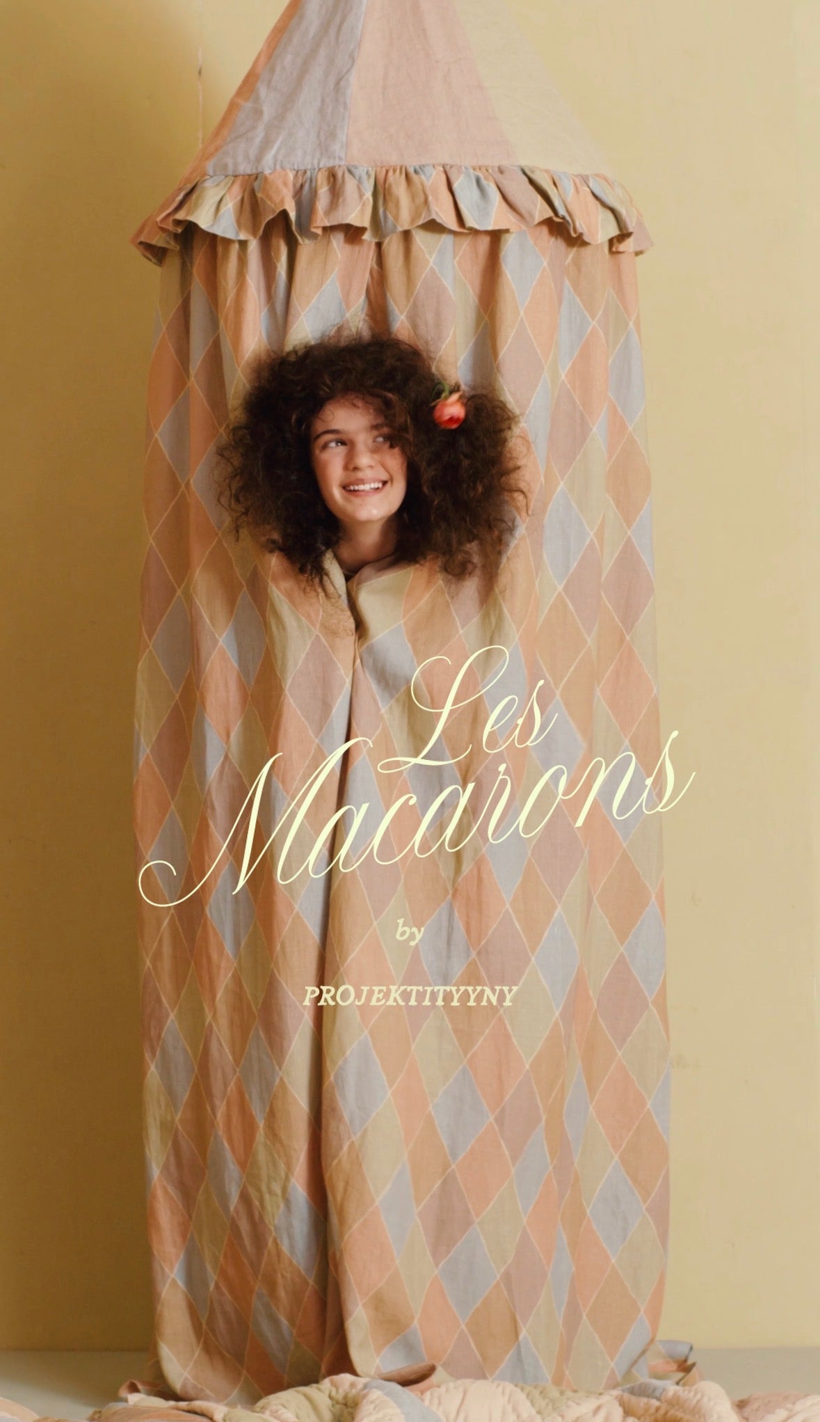 Harlequin canopy, macaron