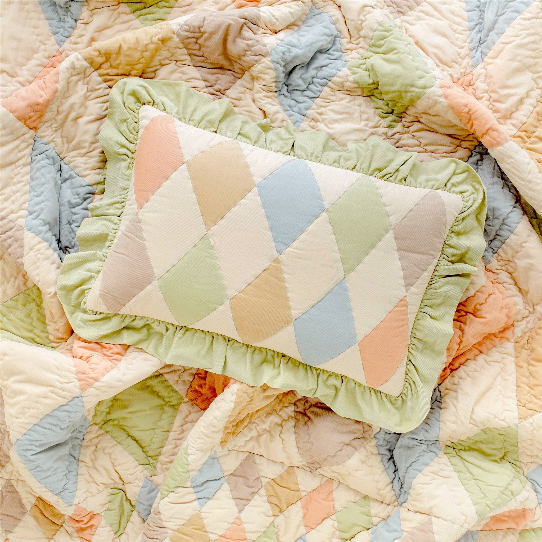 Harlequin cord patchwork quilt, macaron