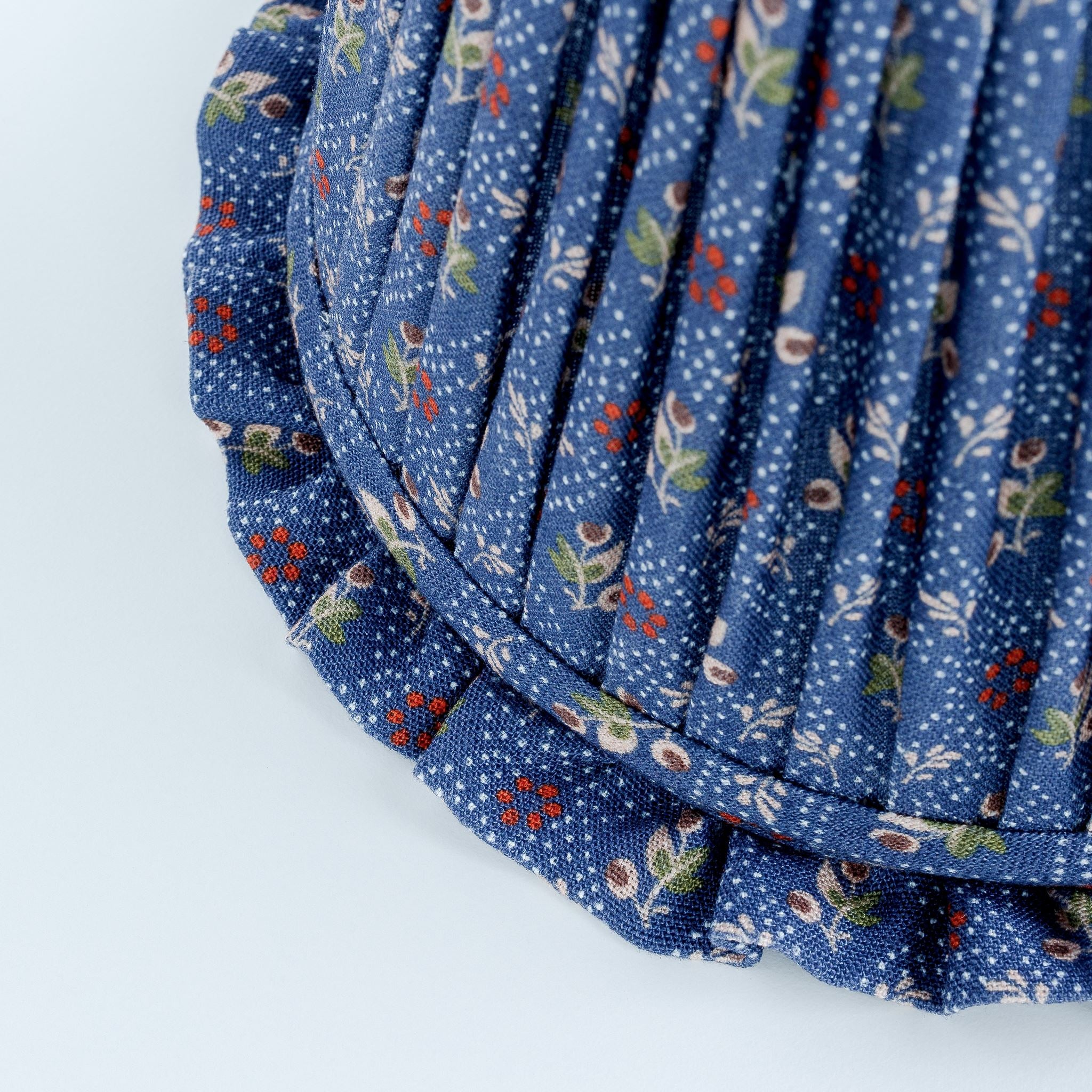 Tähti frill lampshade, navy