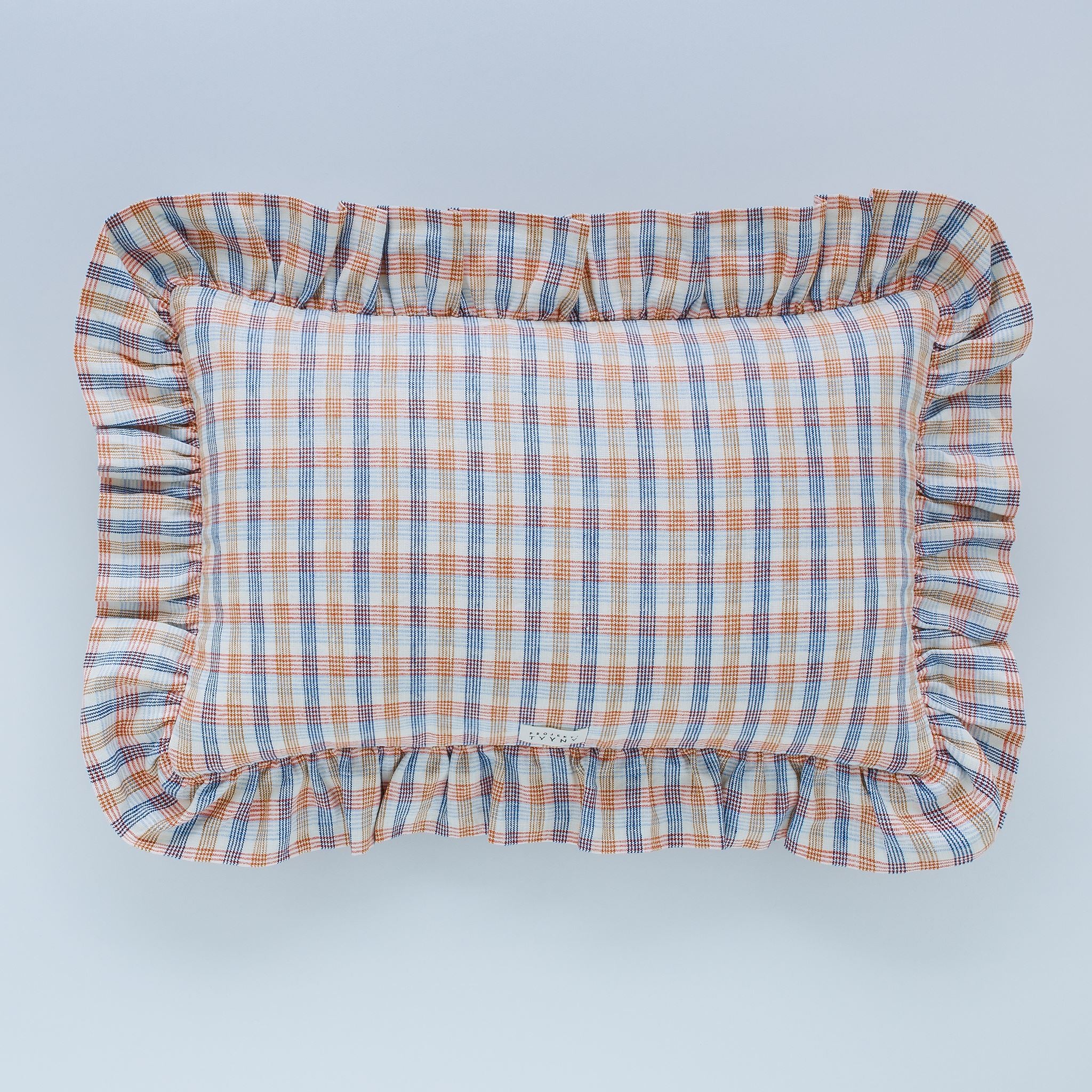 Mökki check frill cushion, navy