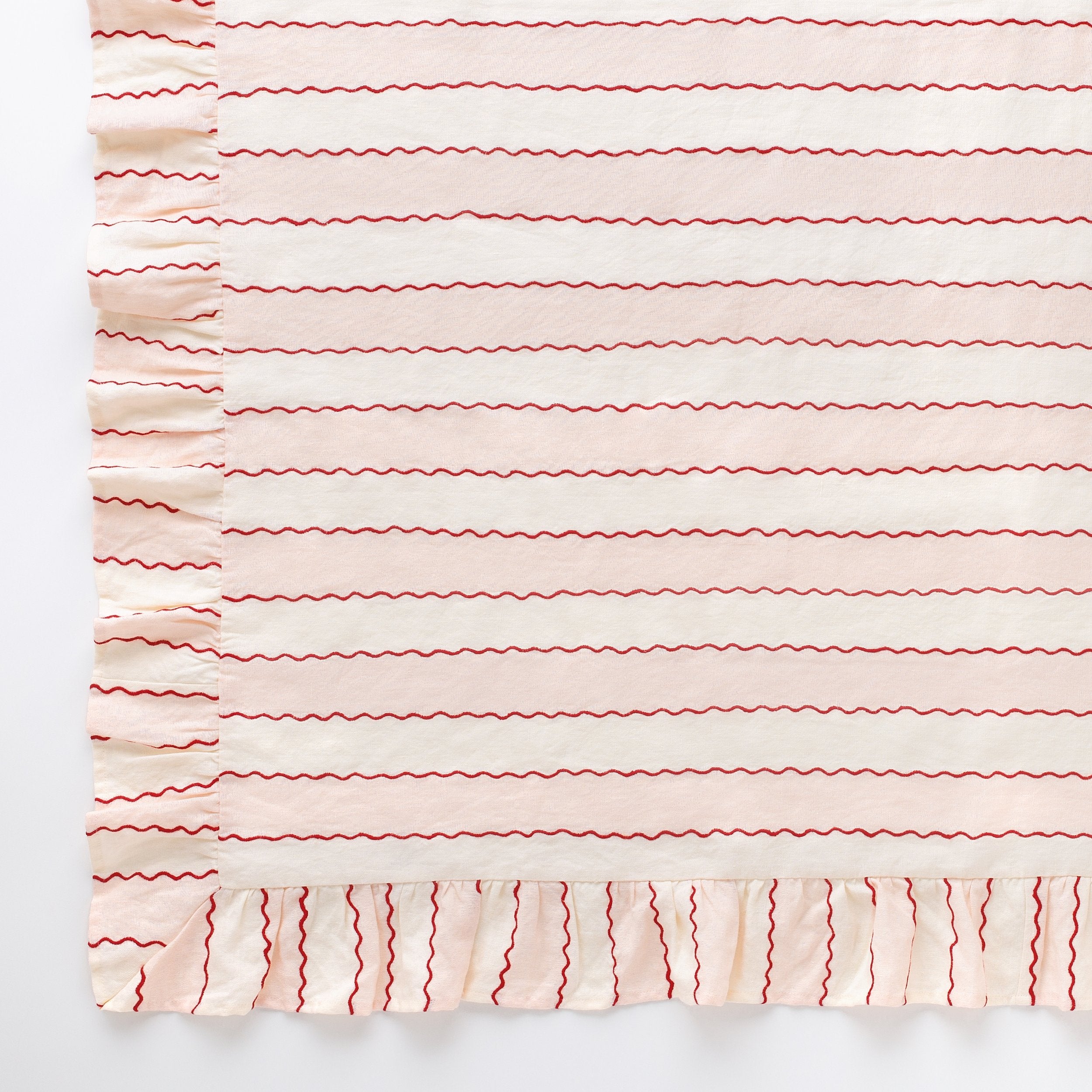Marionette embroidery stripe tablecloth, pink