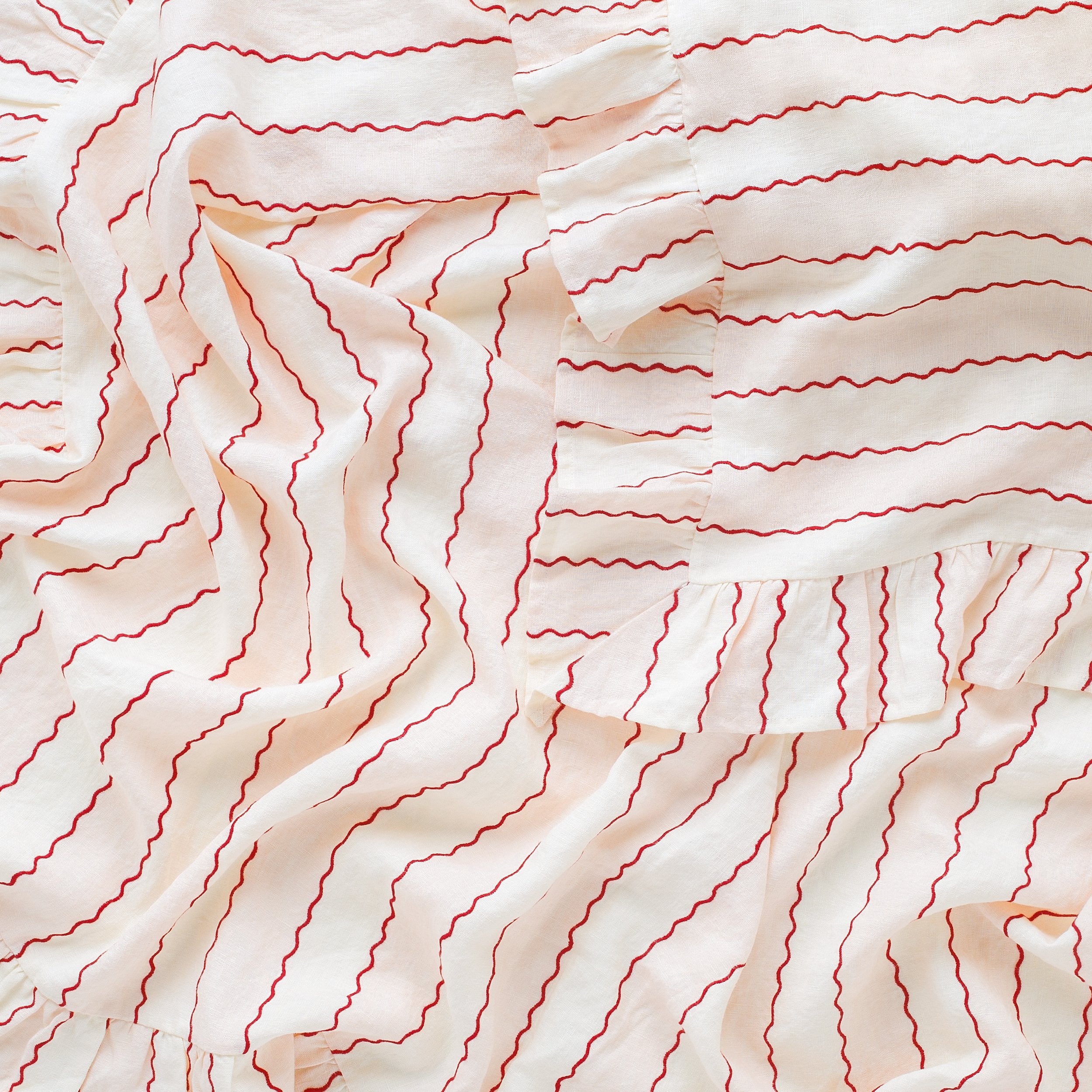Marionette embroidery stripe tablecloth, pink