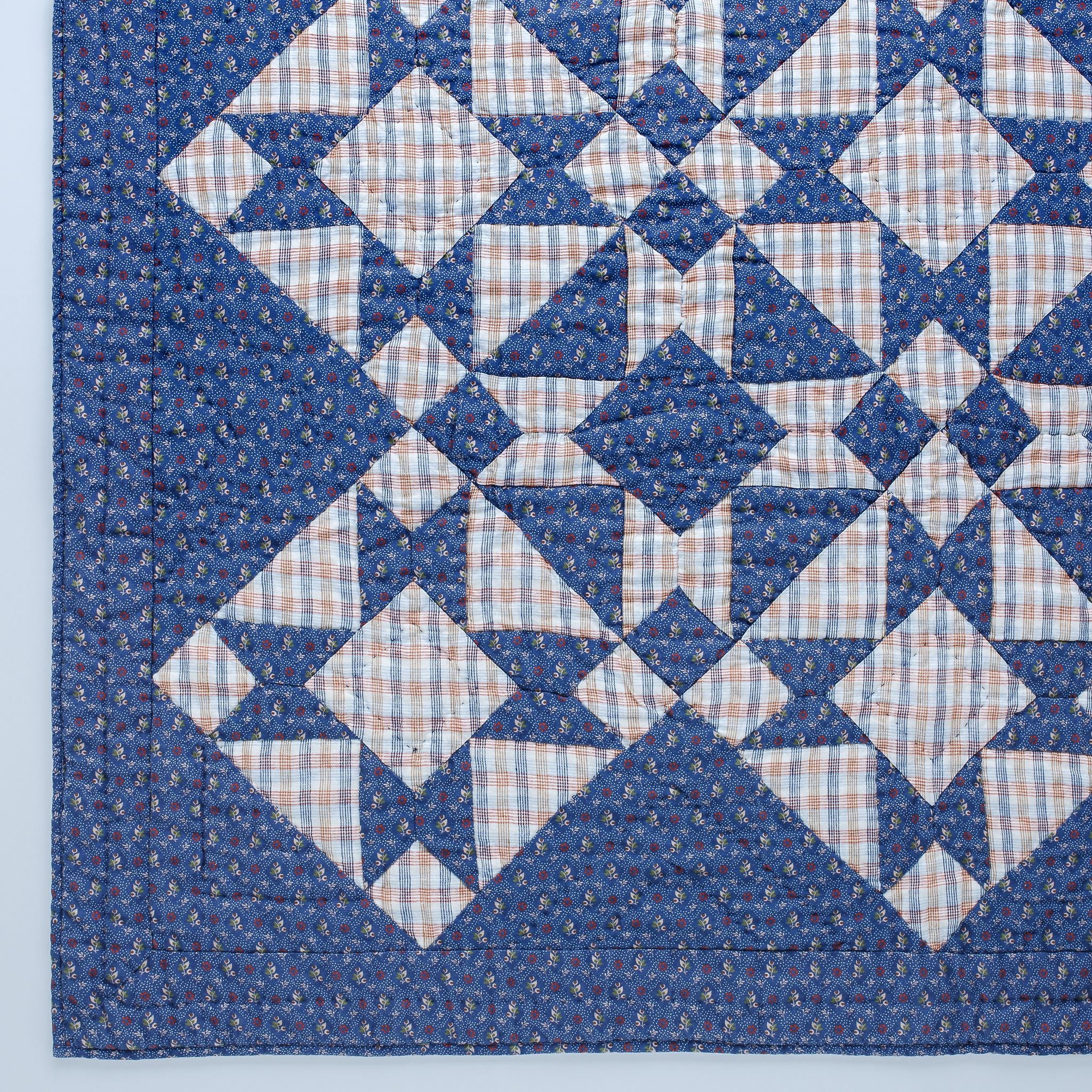 Mökki Patchwork quilt