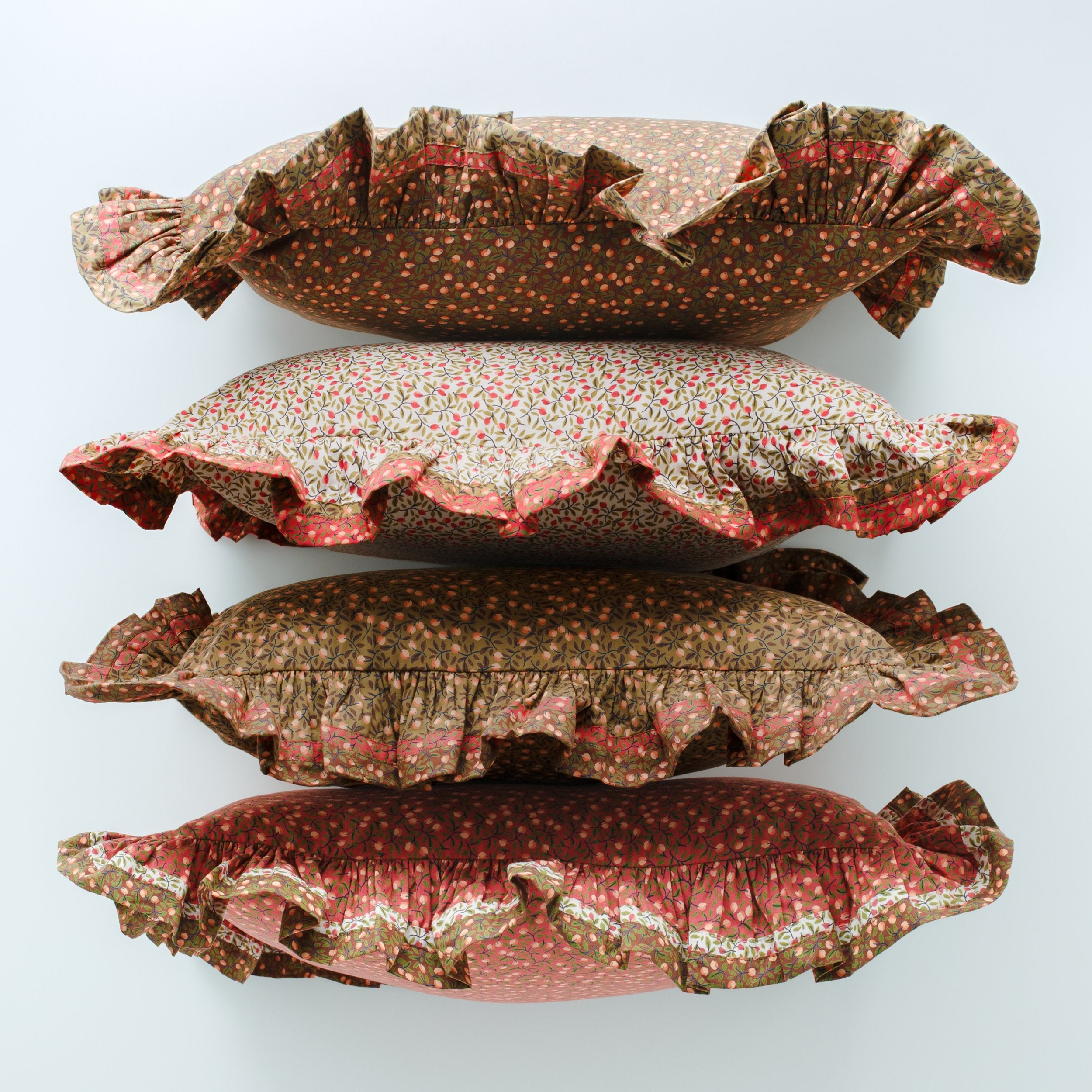 Herukka frilled cushion, vanilla