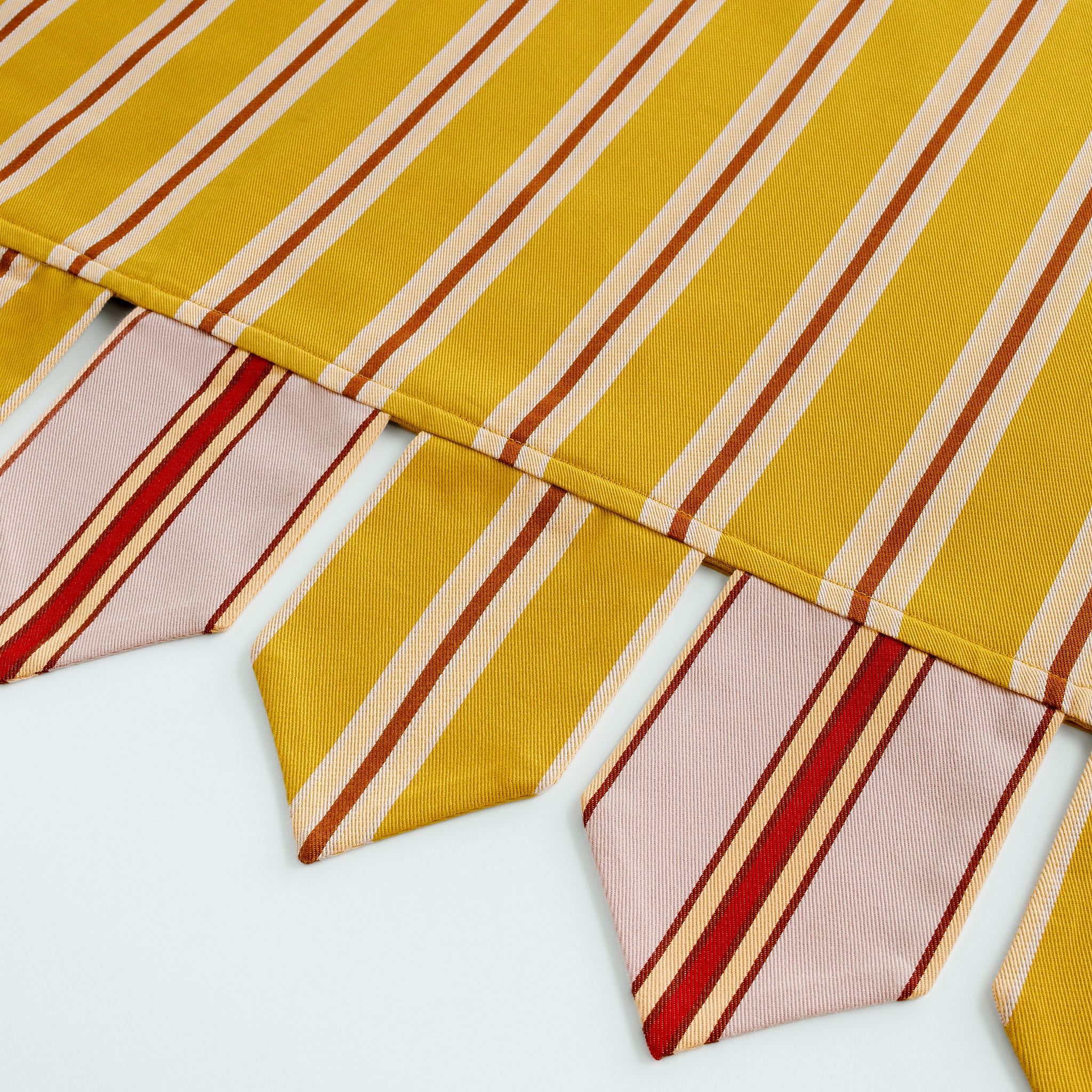 Turmeric pop stripe toran
