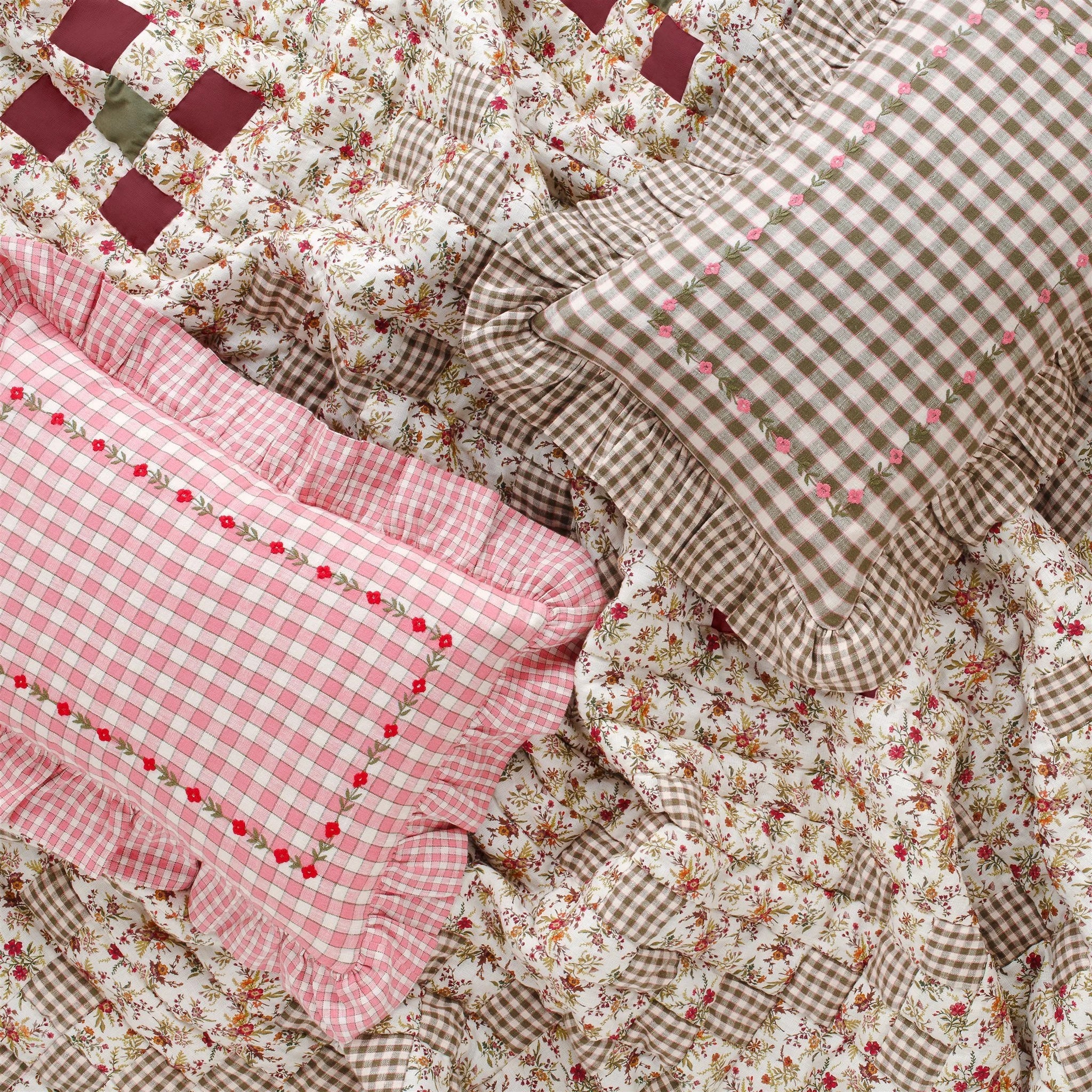 Zinnia BABY quilt, cream