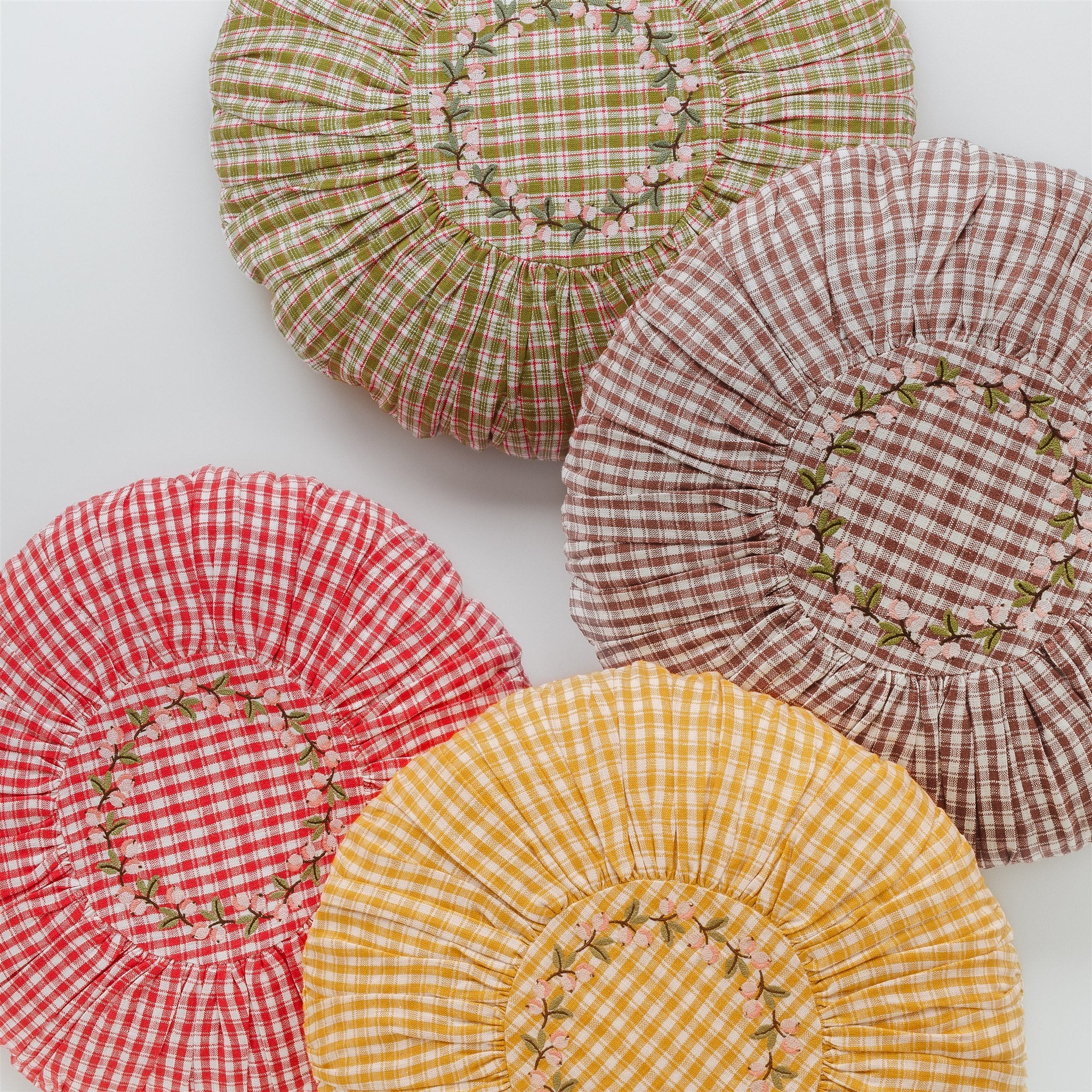 Aada gingham round cushion, chartreuse