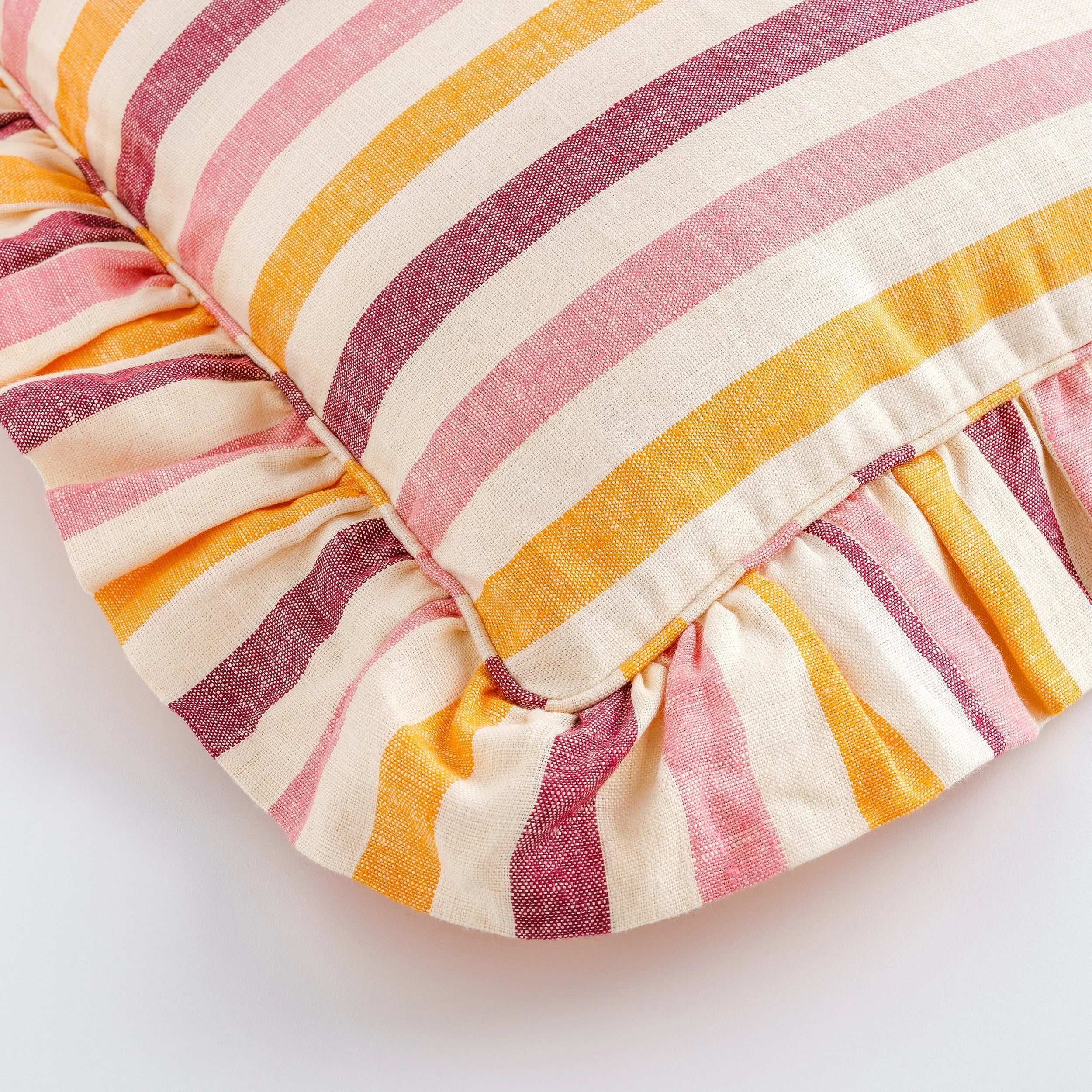 Projektityyny Cushion - Thumbnail 3