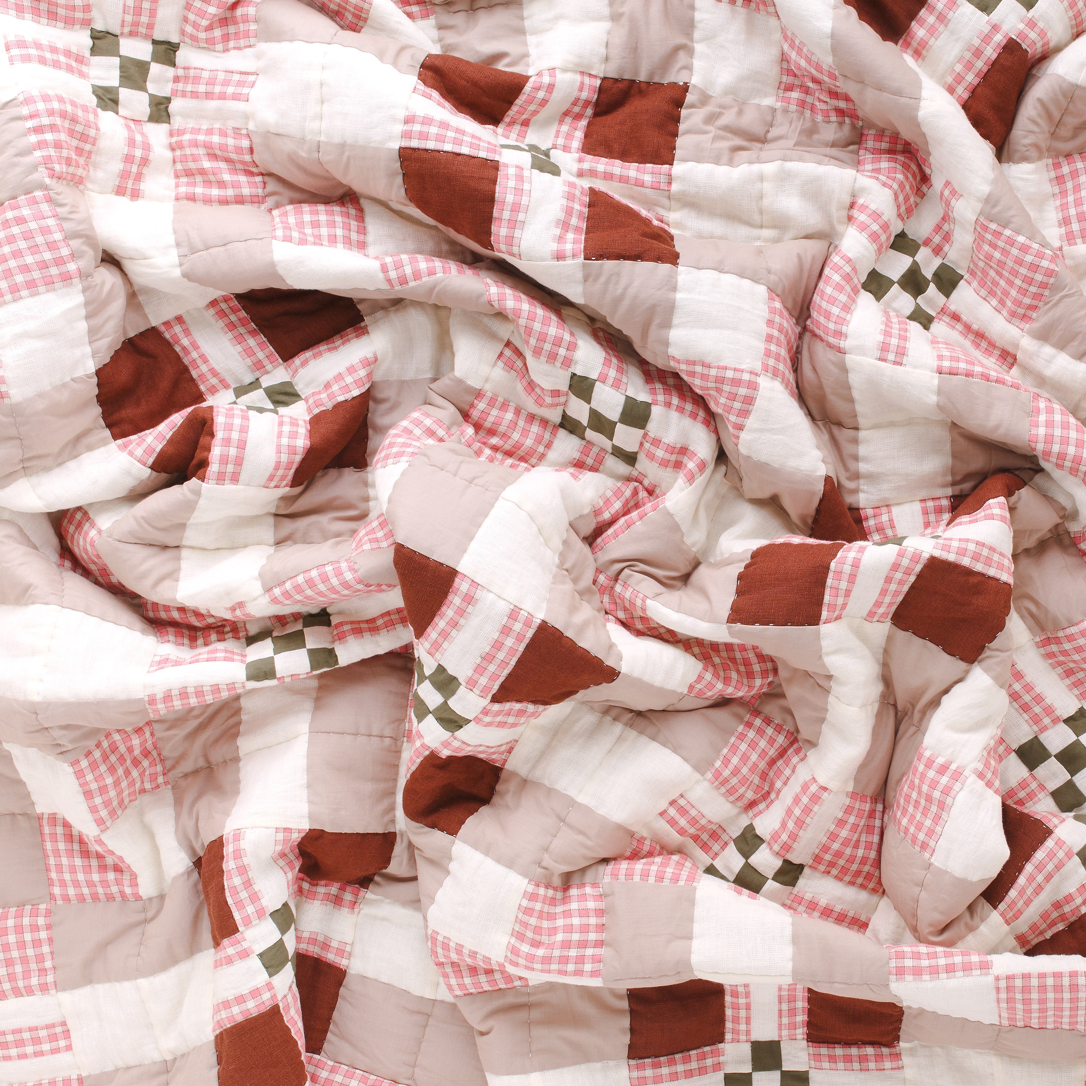 Ffion quilt, peony