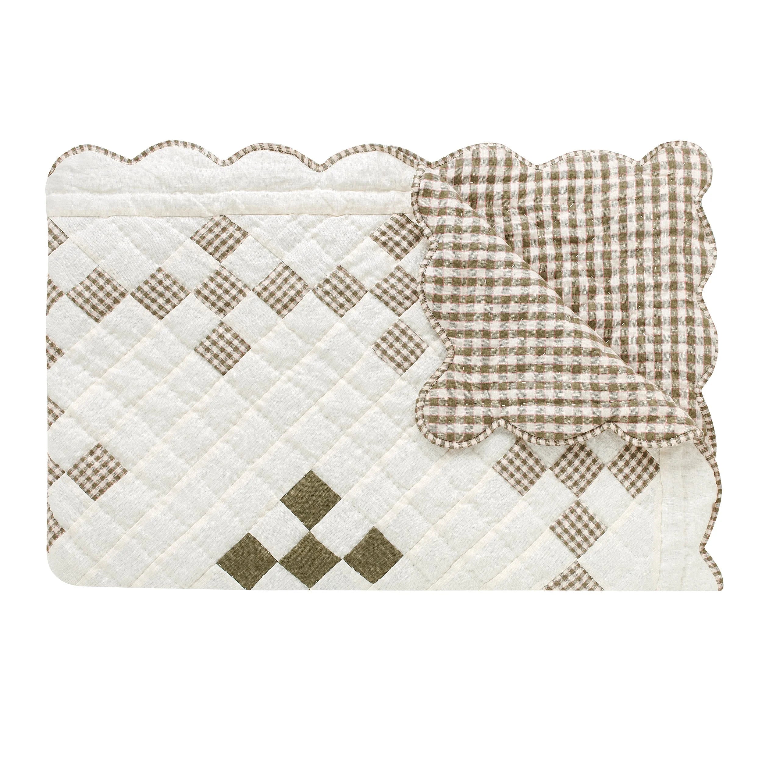Cadillo BABY quilt, olive
