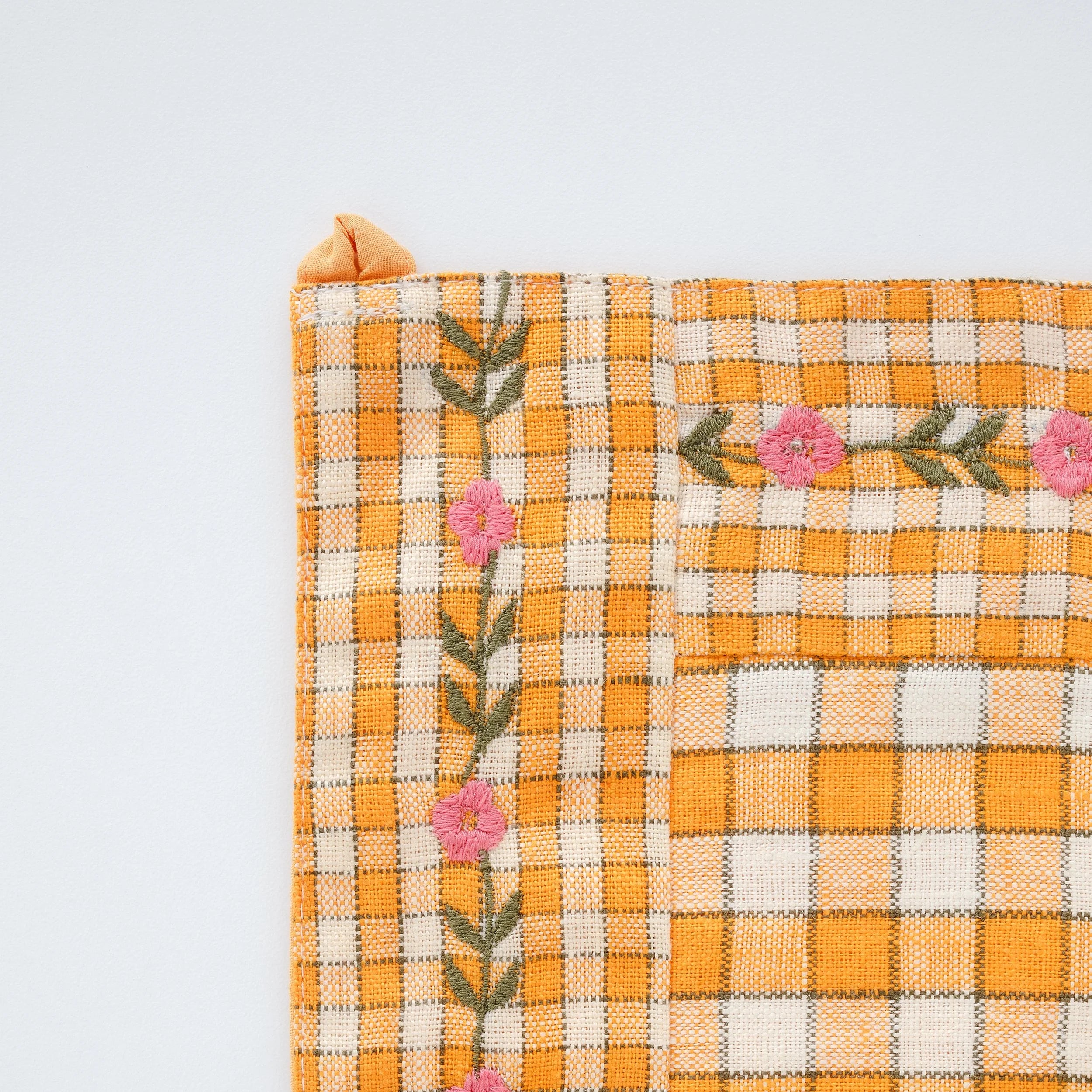 Gingham toran, apricot