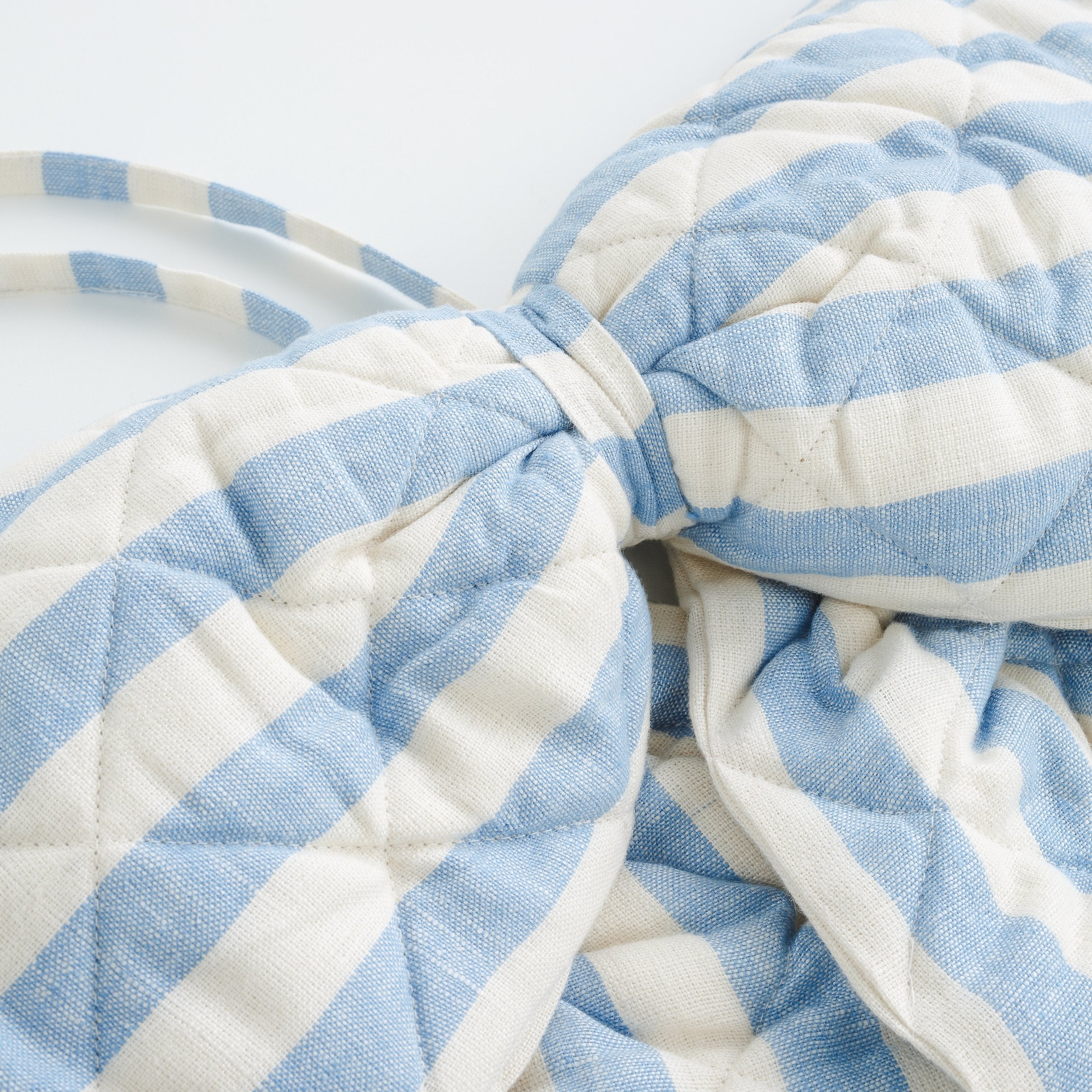 Candy stripe quilted bow, cornflower