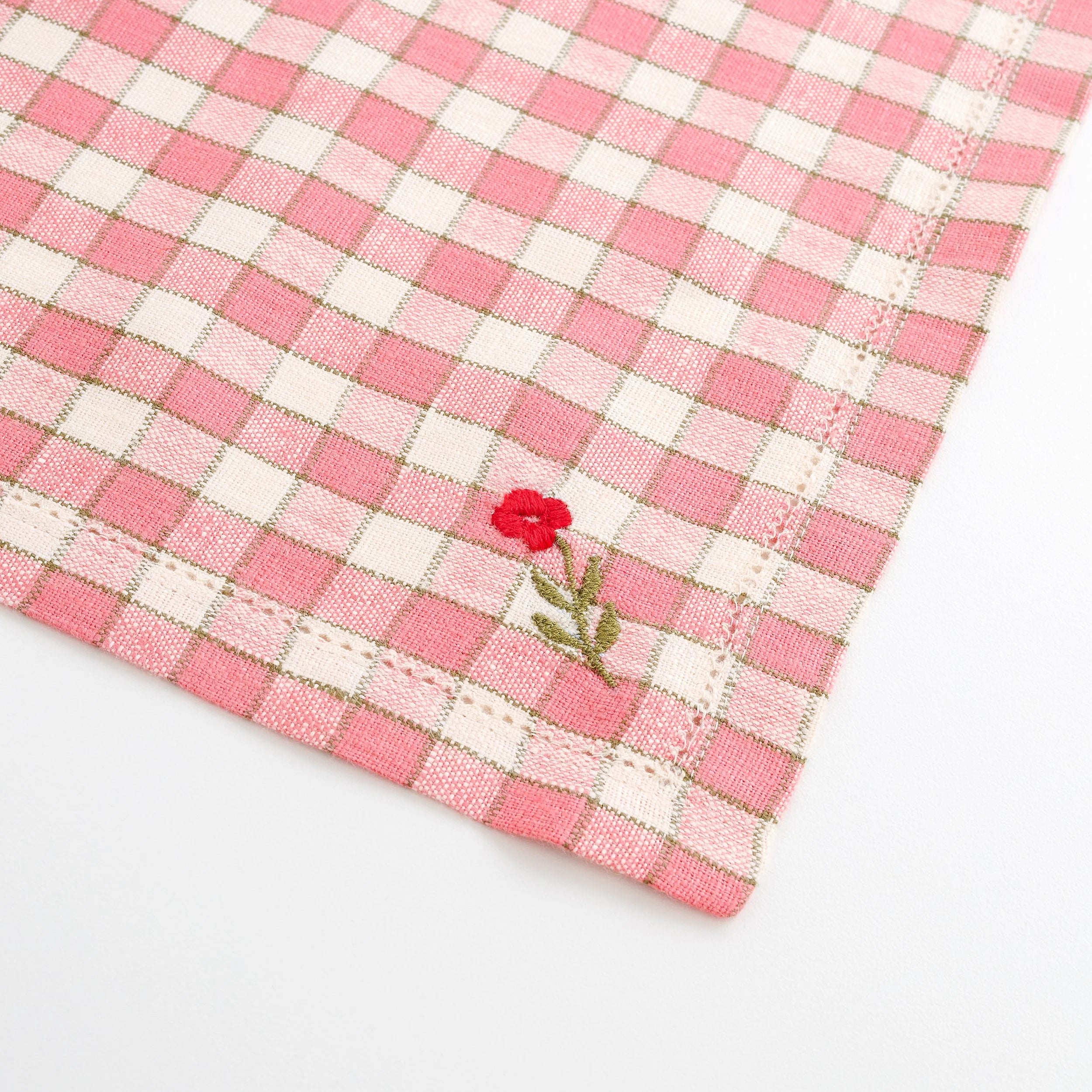 Gingham napkins, sold in pairs