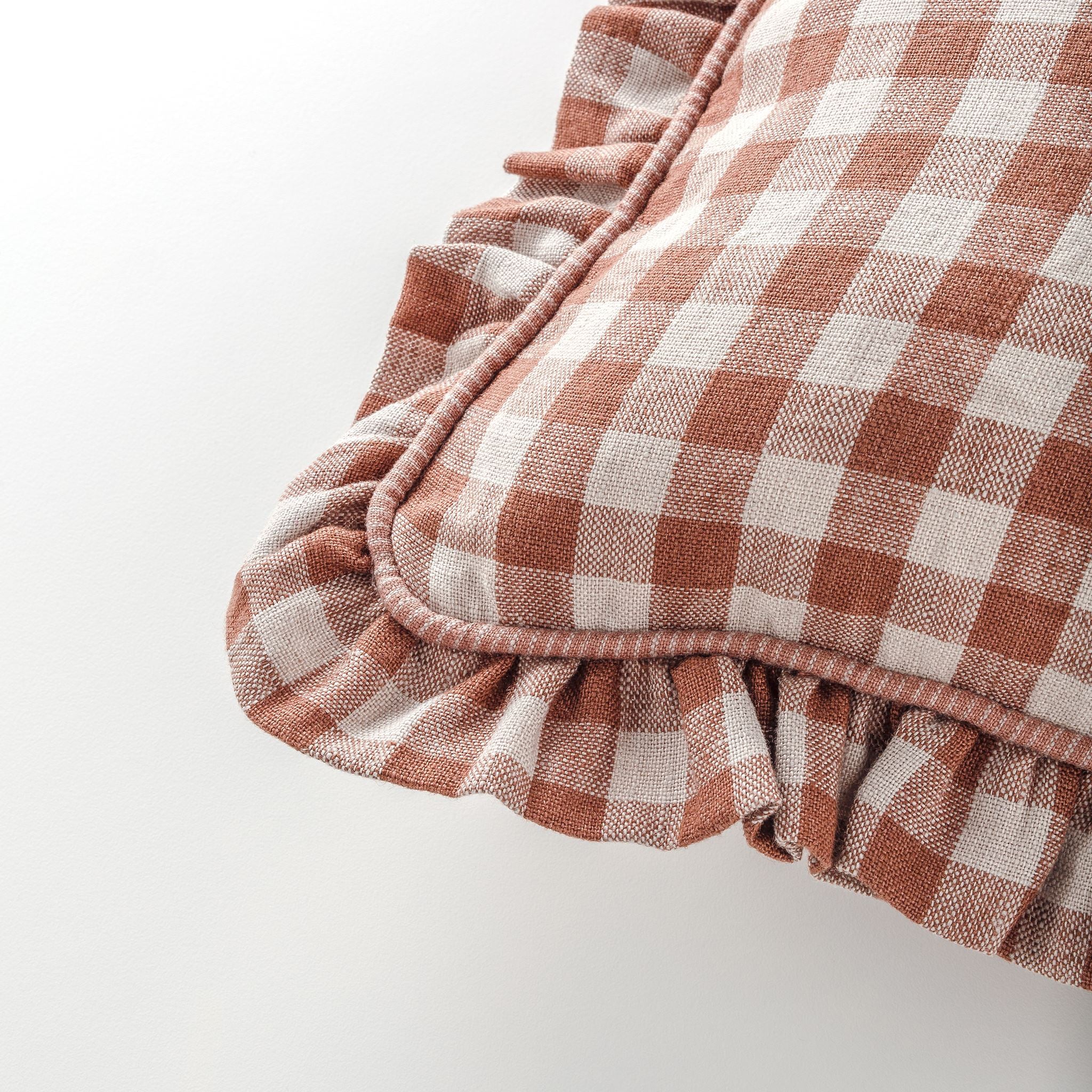 Gingam frill cushion, rusty blush
