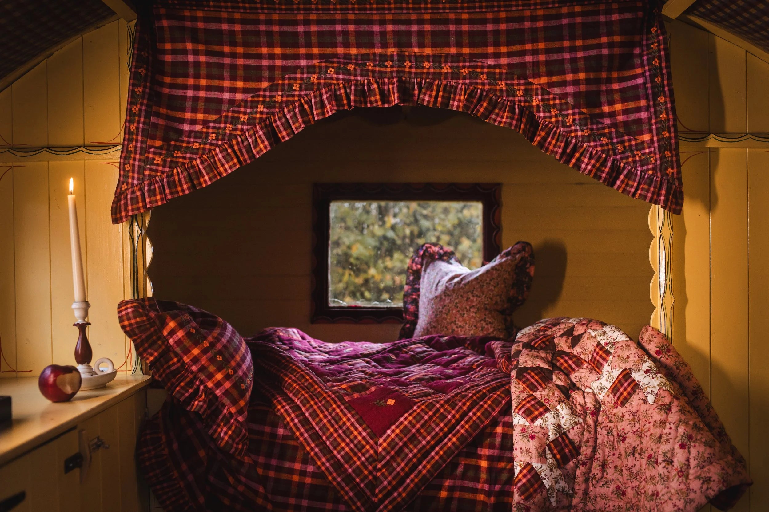 Luumu patchwork BABY quilt