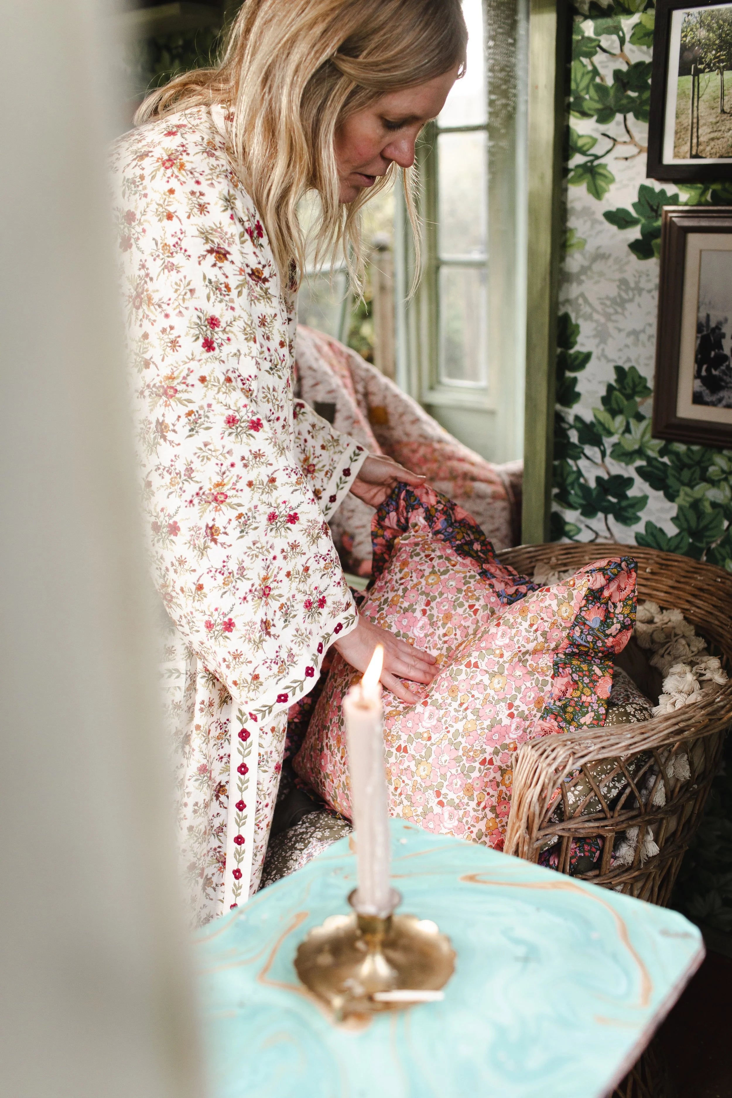 Prairie floral dressing gown / housecoat, cream