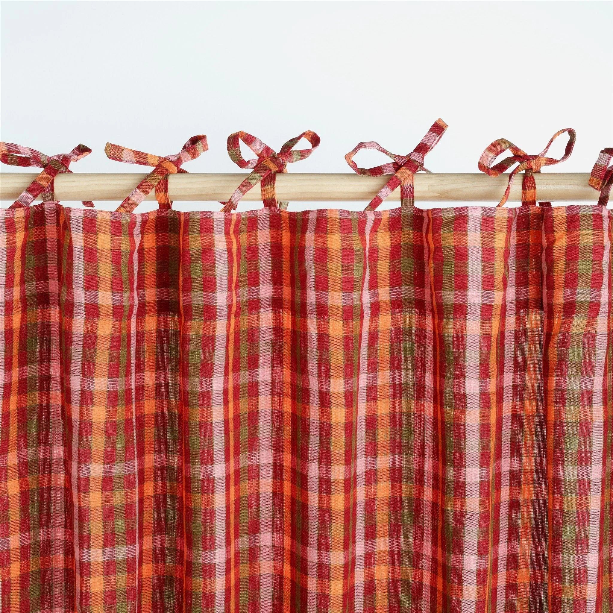 Luumu check curtains, a pair in a bag