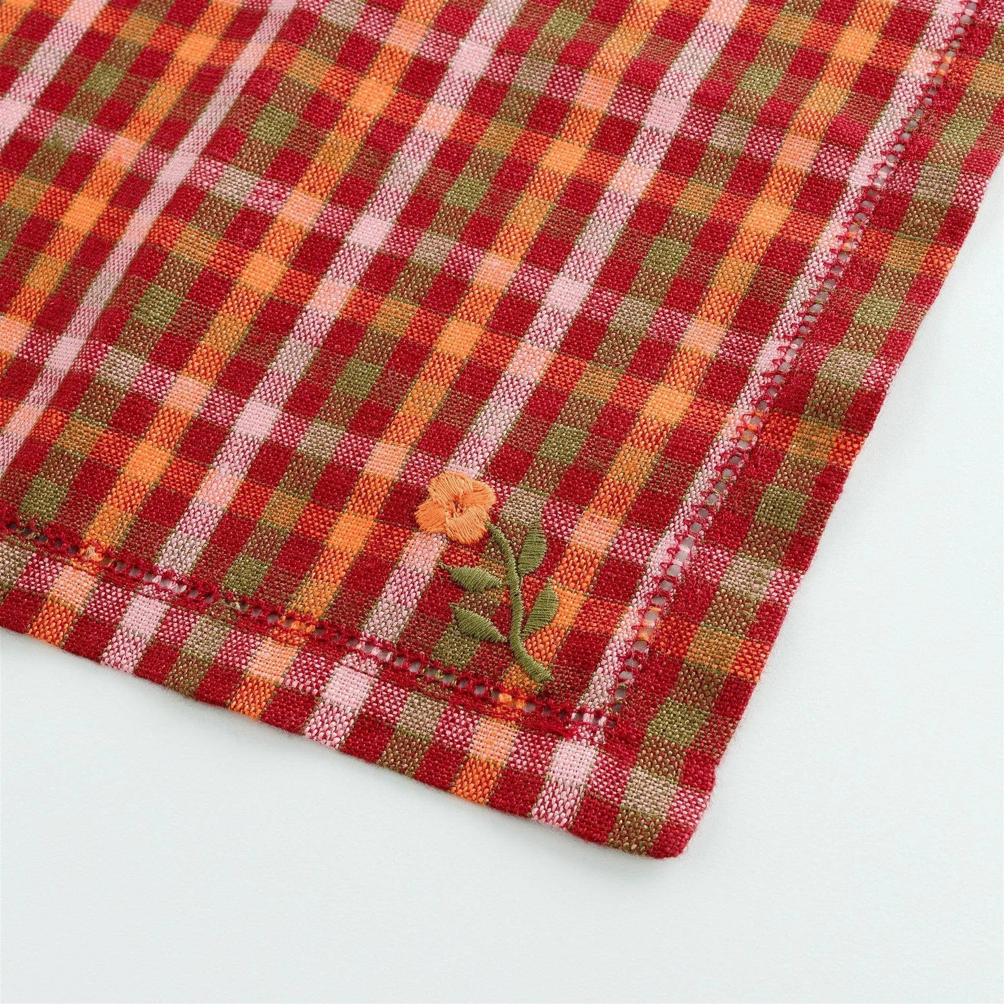 Gingham napkins, sold in pairs