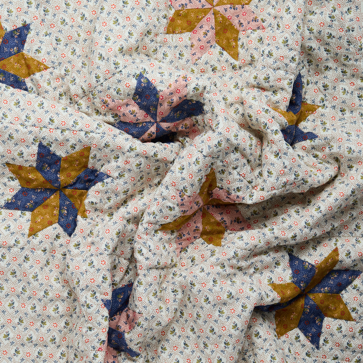 Tähti patchwork quilt BABY, whisper cream