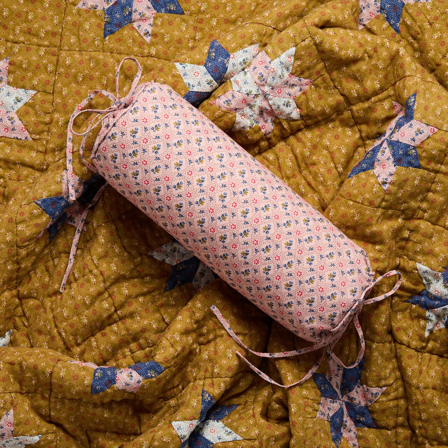 Tähti bolster cushion, pink