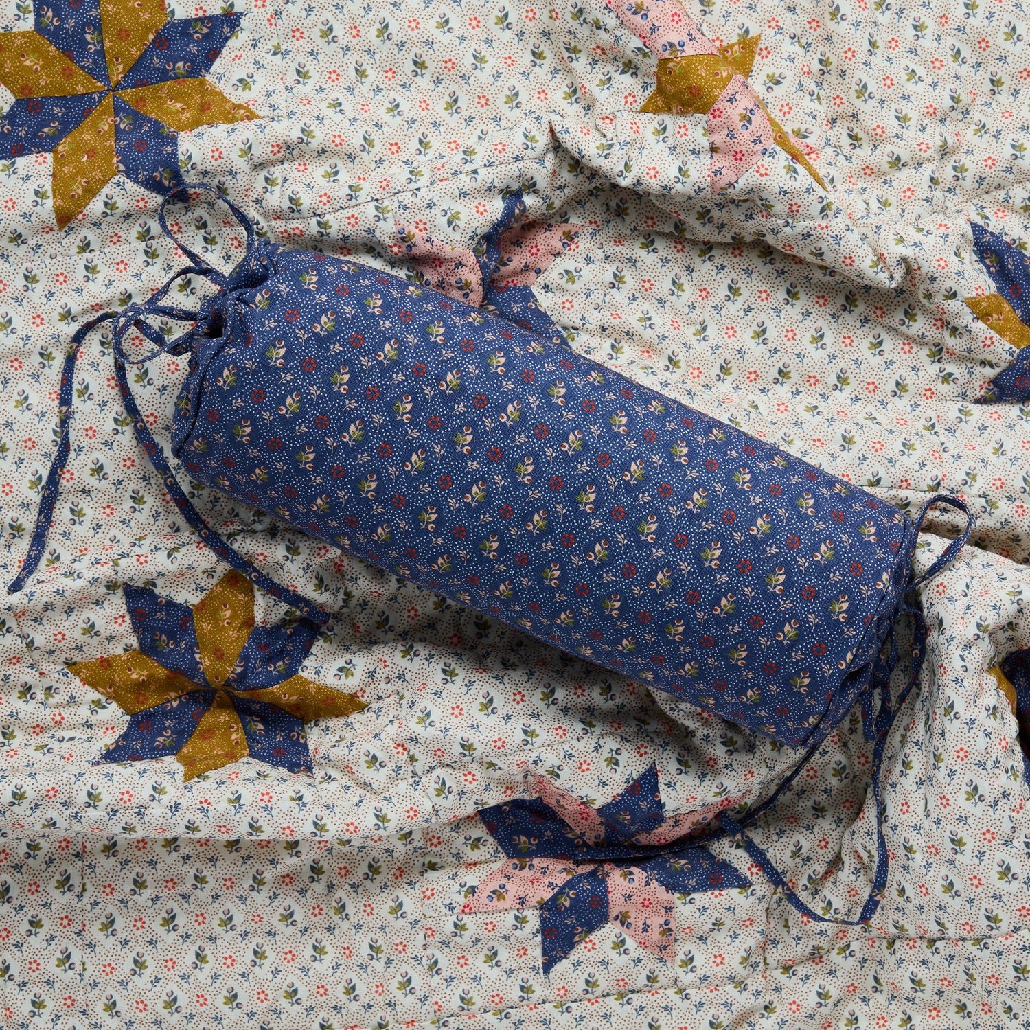 Tähti bolster cushion, navy