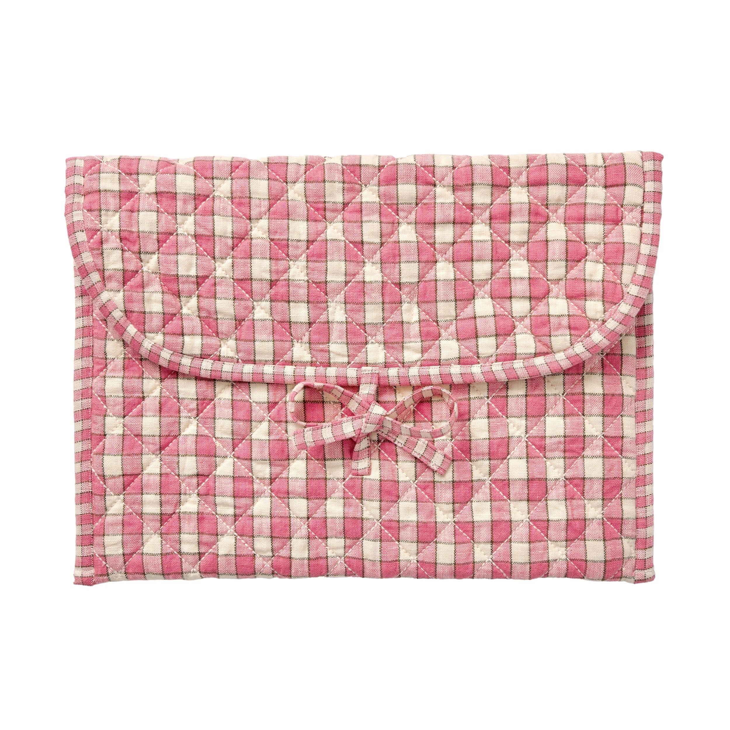 Gingham quilted laptop case, peony