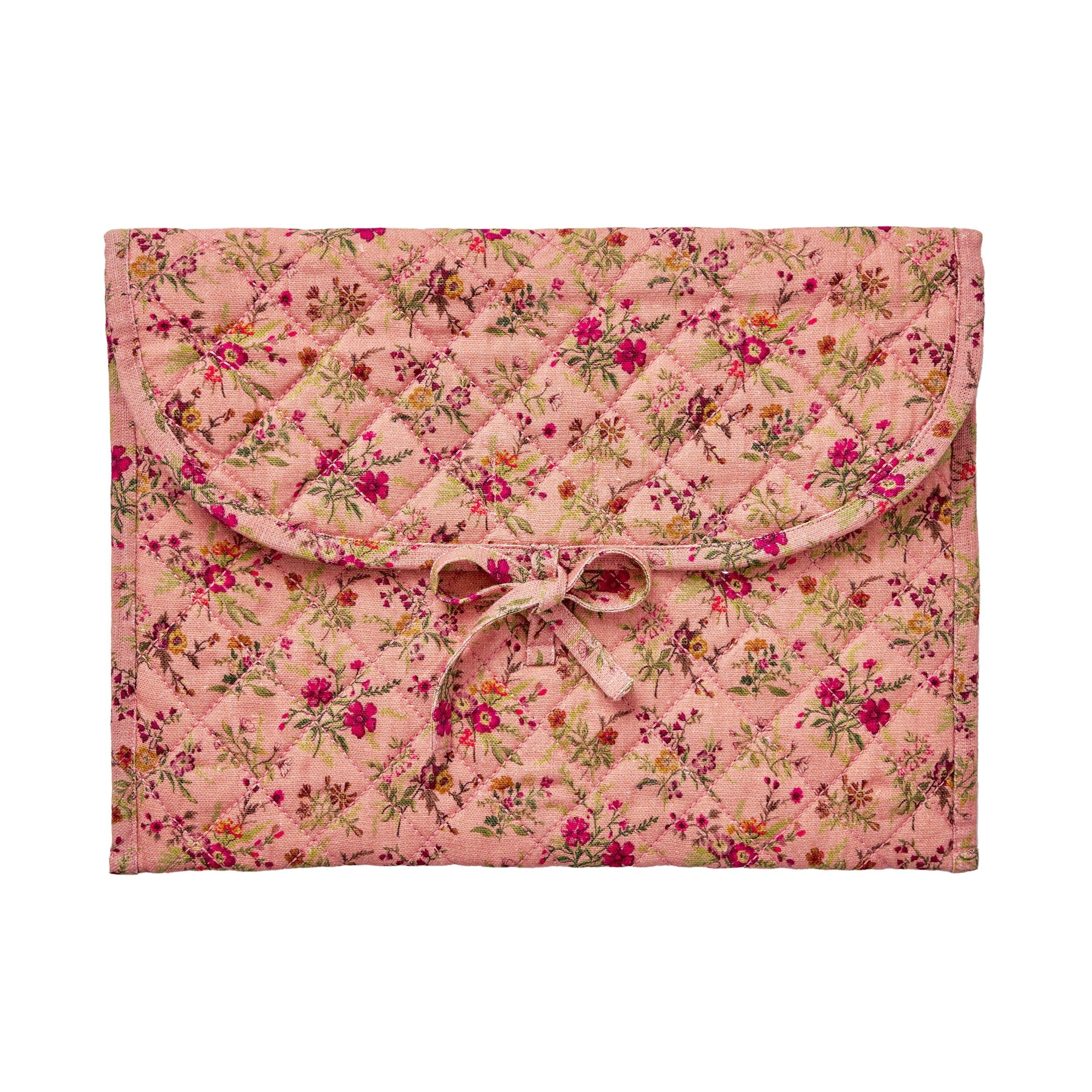 Prairie floral laptop case, peony