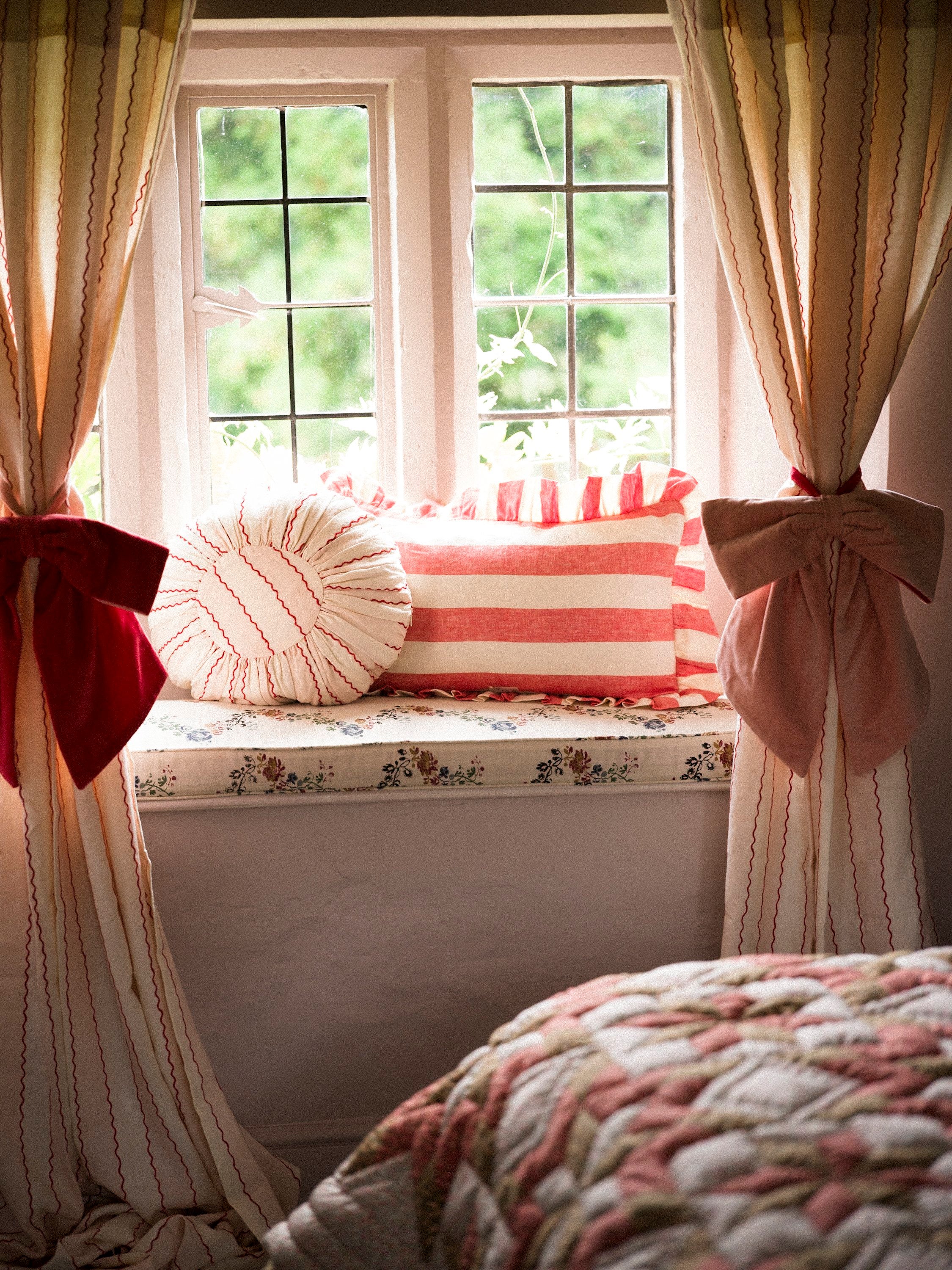 Marionette stripe embroidered curtains, a pair in a bag, pink/cream