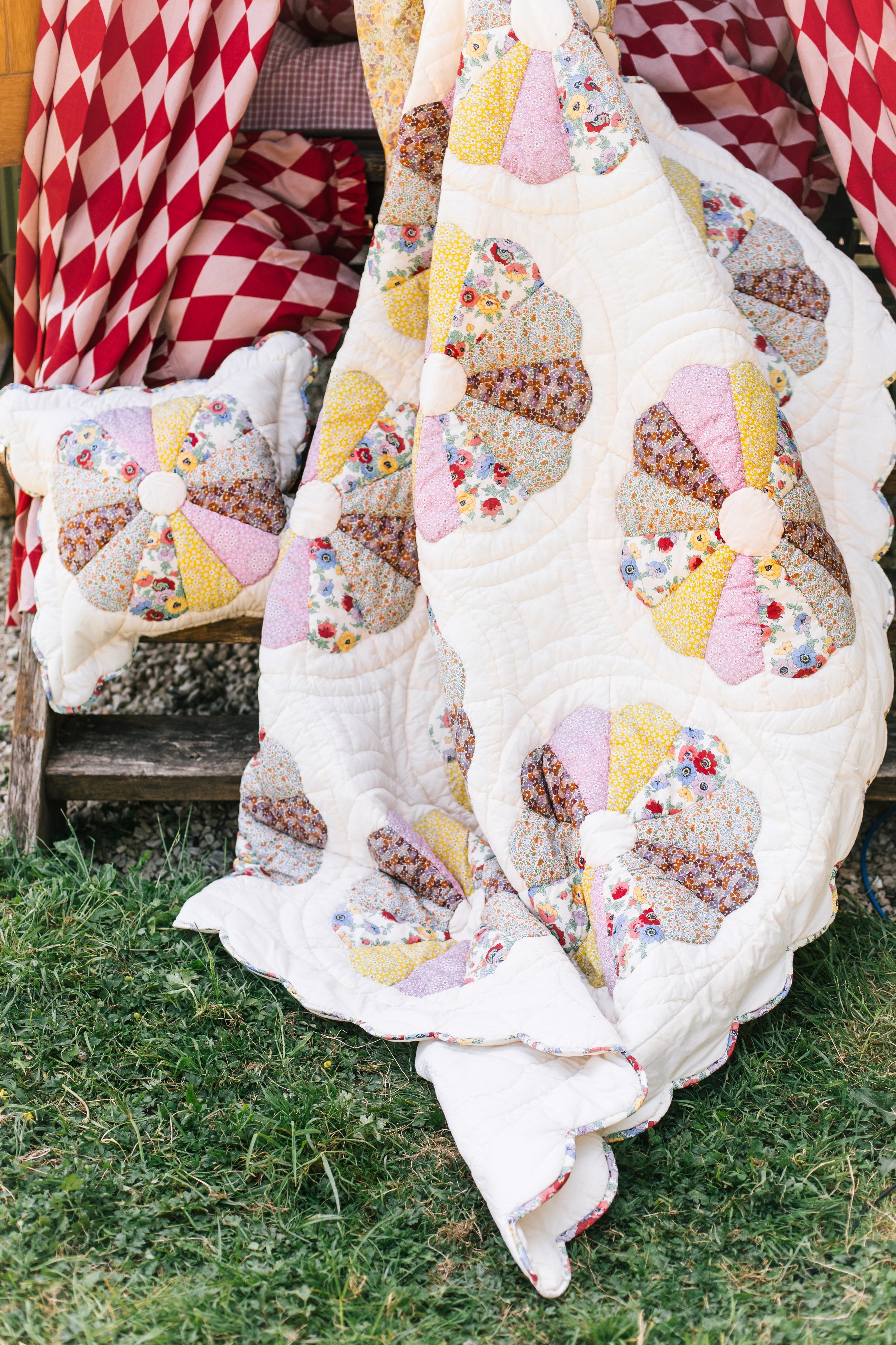 Verbena patchwork cushion – Projektityyny