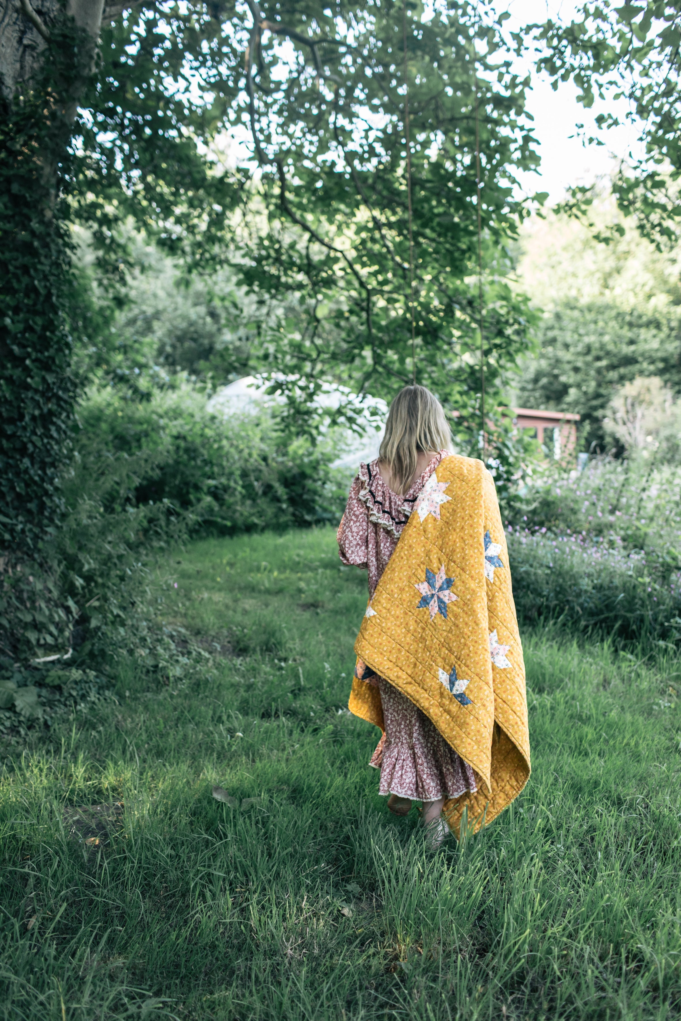 Tähti patchwork quilt, turmeric